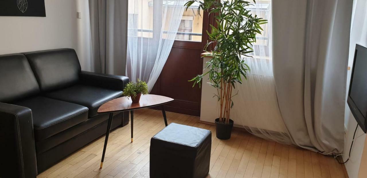 Aparthotel Old City Cracovia Esterno foto