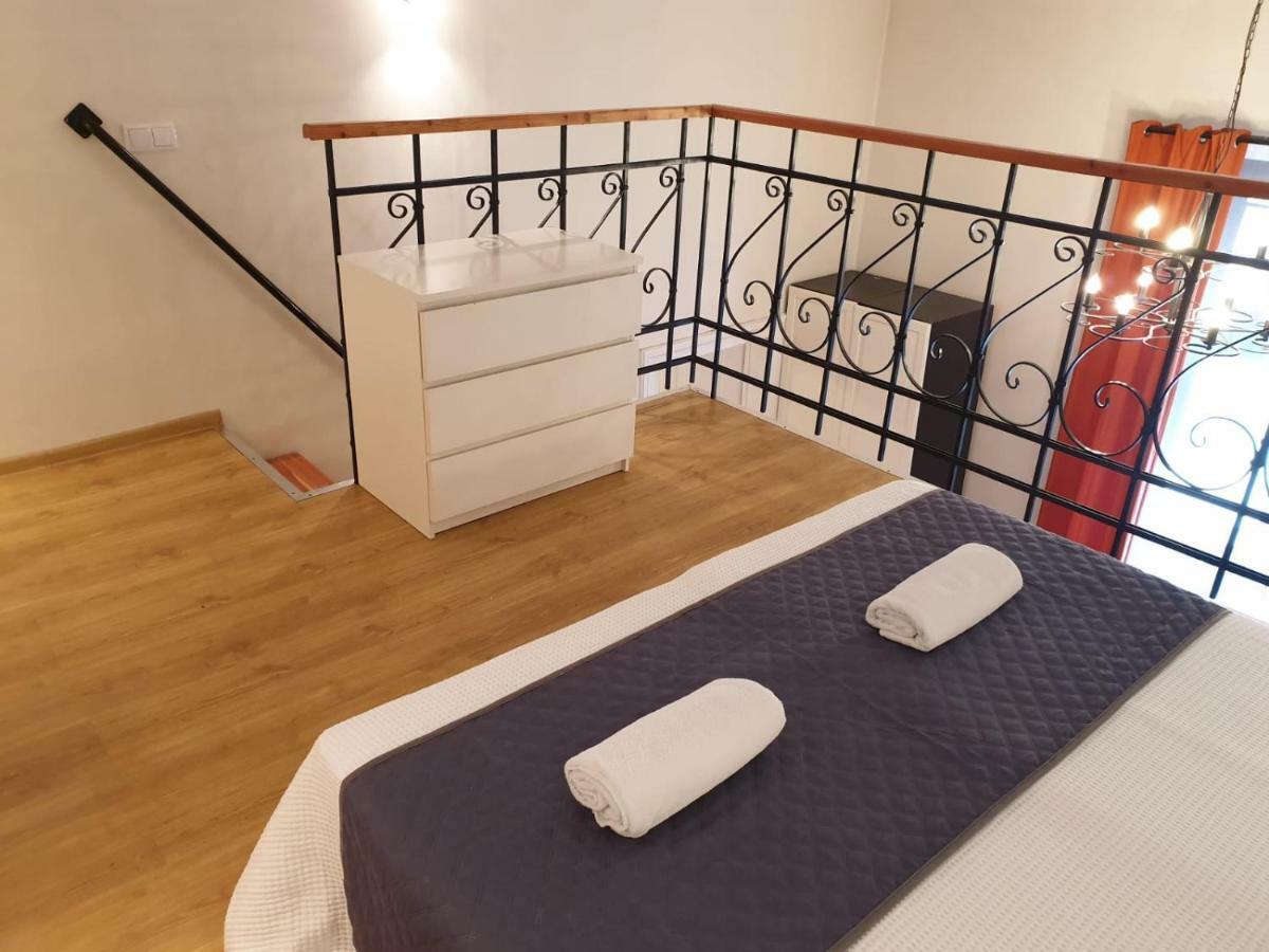Aparthotel Old City Cracovia Esterno foto