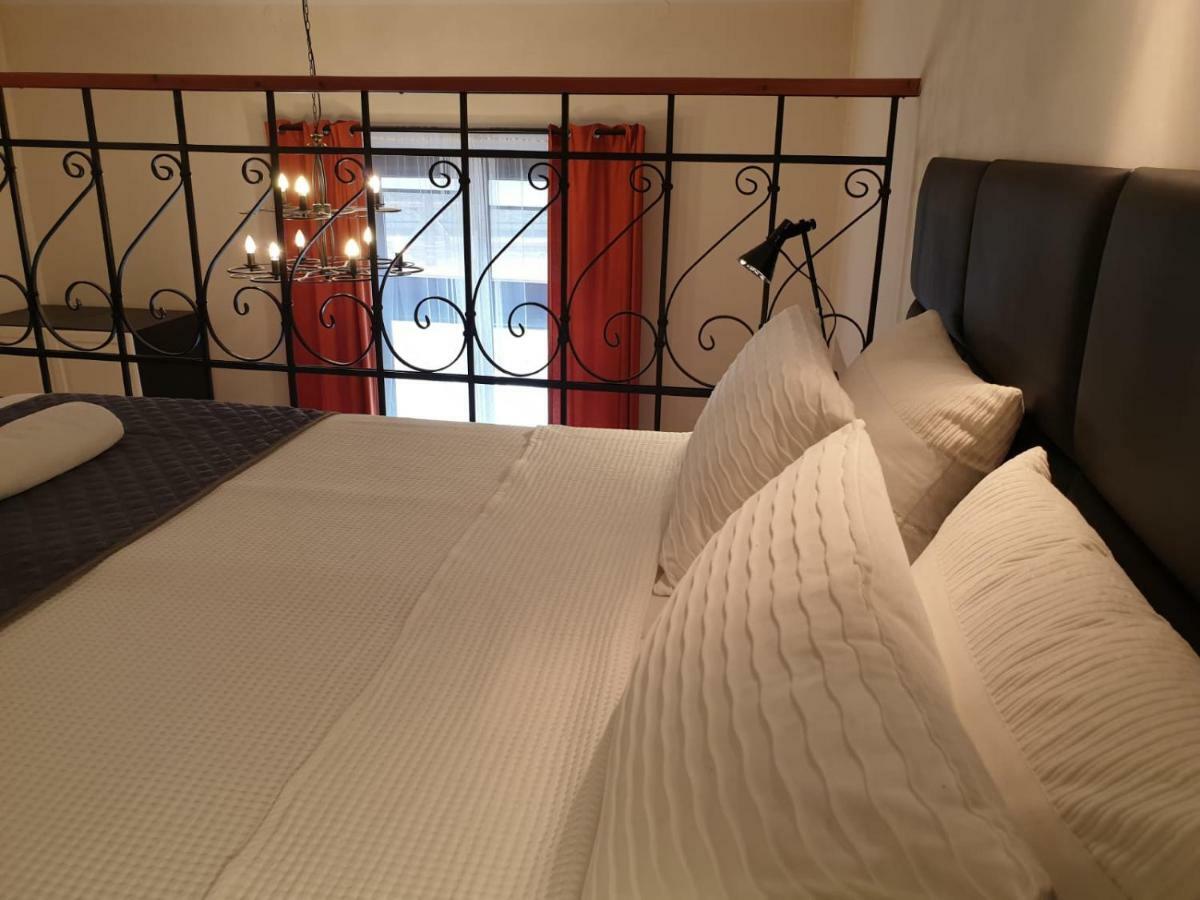 Aparthotel Old City Cracovia Esterno foto